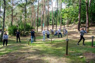 Teambuilding activiteit estafette Kokima