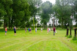 Teambuilding buiten Castle Trophy - Beam push